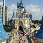 Lotte World – Is It Bigger and Better Than Disneyland?